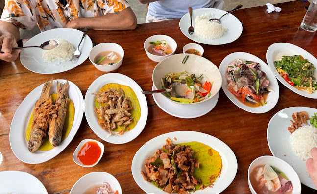 เล็กโภชนา - การบริการอาหารและที่พัก