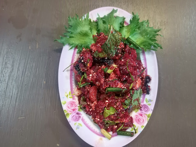 Comentarii opinii despre ร้านต้นลาบยโส