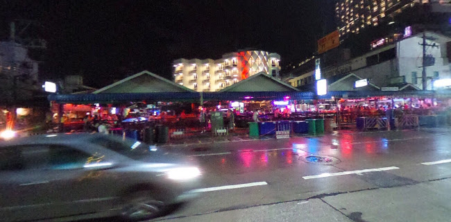 นิว เรด แคท บาร์