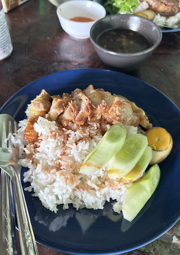 ครัวโกซุ้ย ขาหมู พุงวัว - เมือง