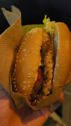 bennie burgers - อำเภอเมืองอุบลราชธานี