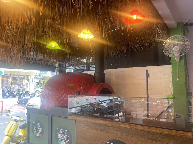 Tutto Bene - การบริการอาหารและที่พัก