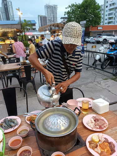 ร้านร่มโพธิ์ - การบริการอาหารและที่พัก