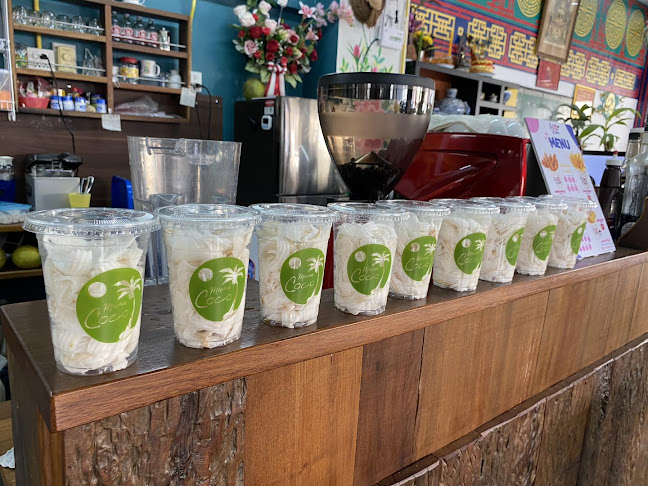 MamaCoco - ผลิตภัณฑ์มะพร้าว และอาหารสุขภาพพิษณุโลก - การบริการอาหารและที่พัก