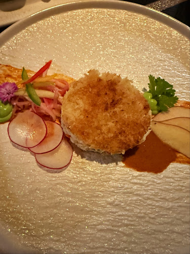 Cafe des Amis - การบริการอาหารและที่พัก