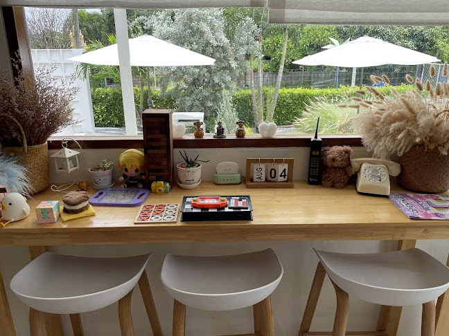 10 1 ถ. เลียบคลองช ตำบลห้วยจรเข้ อำเภอเมืองนครปฐม นครปฐม 73000