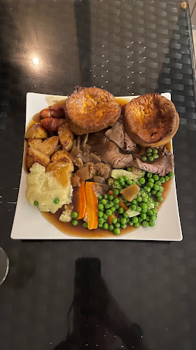 แฟnบอยส์ คาเฟ่ & เรสเตอรองท์ - อำเภอกะทู้