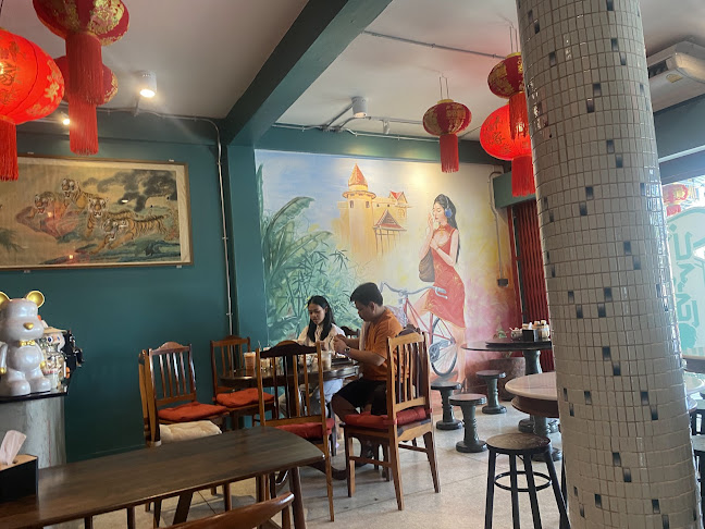 Opinii despre บำรุงเธอ Eatery and Coffee în เมือง - การบริการอาหารและที่พัก