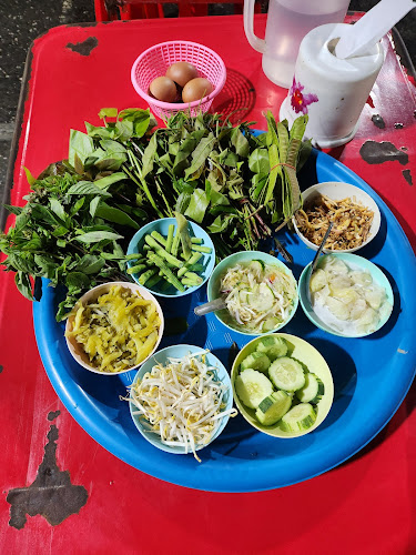 Opinii despre ขนมจีนสวนมะลิ (เจ้าเก่า) - K’vi Thai Rice Noodles (Halal) în อำเภอหาดใหญ่ - การบริการอาหารและที่พัก