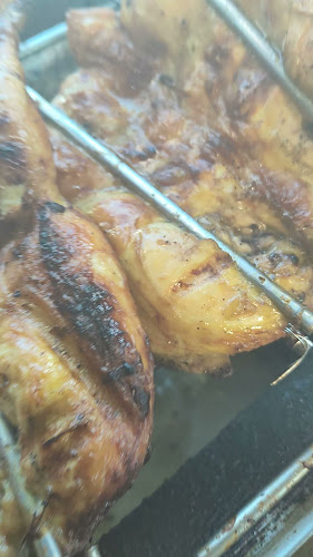 Opinii despre ร้านไก่ย่างน้องพัฒน์ ส้มตำแซ่บเวอร์ în อำเภอบางพลี - การบริการอาหารและที่พัก