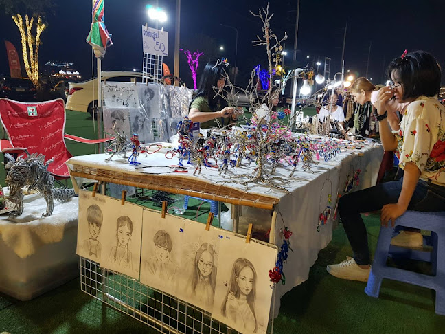 Opinii despre ตลาด บ้านเกาะ ฟลีมาร์เก็ต în อำเภอเมืองนครราชสีมา - การบริการอาหารและที่พัก