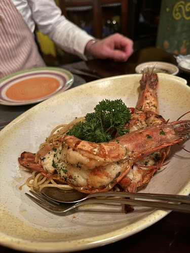 La Gaetana Restaurant - การบริการอาหารและที่พัก