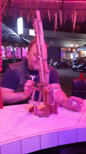 Opinii despre BarSaRa Patong บาร์ซาร่า în อำเภอกะทู้ - การบริการอาหารและที่พัก