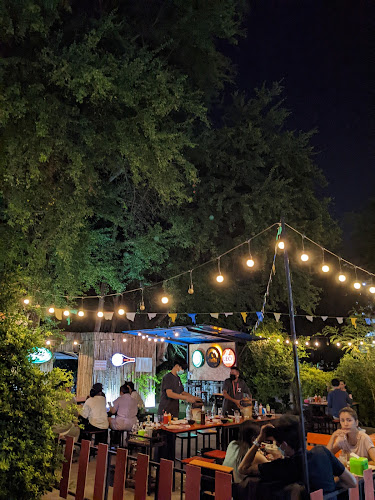 เสี่ยต้อหมูกะทะ & เบียร์วุ้น - การบริการอาหารและที่พัก