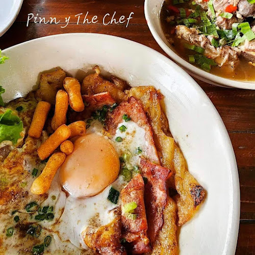 Opinii despre ร้านเด็ดเอร็ด ก๋วยเตี๋ยวคั่วไก่ไฟมังกร by pinny the chef @ระยอง în อำเภอเมืองระยอง - การบริการอาหารและที่พัก