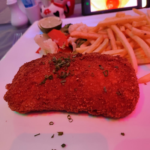 Opinii despre The Bistro în อำเภอบางละมุง - การบริการอาหารและที่พัก