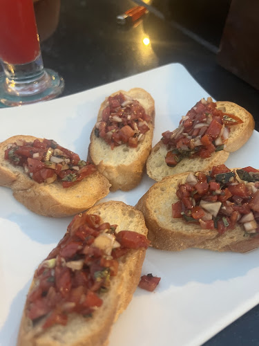 เลขที่ 21 หมู่ 2 ซอย แหลมมุม ใน กะรน อำเภอเมืองภูเก็ต ภูเก็ต 83100