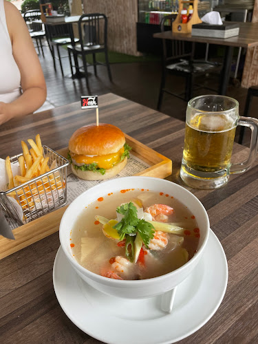 Comentarii opinii despre HASH Burger and More