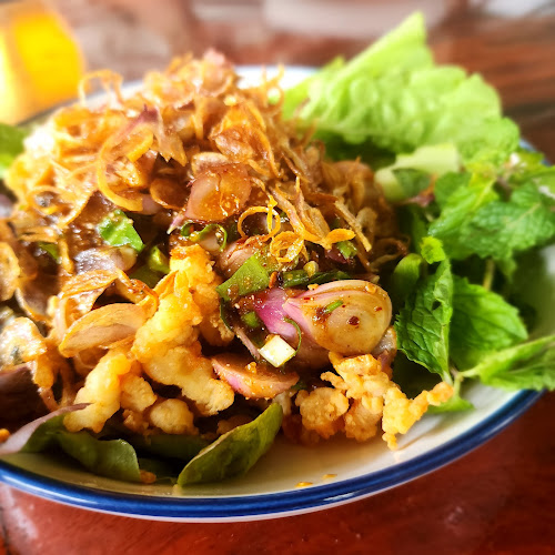 ร้านอาหารดวงสมรปลาแม่น้ำ - การบริการอาหารและที่พัก