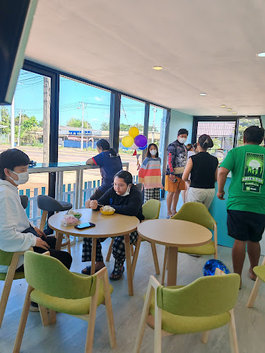 Opinii despre คาเฟ่กลางเมือง | ยู้ฮู หวานเย็น în อำเภอเมืองสกลนคร - การบริการอาหารและที่พัก