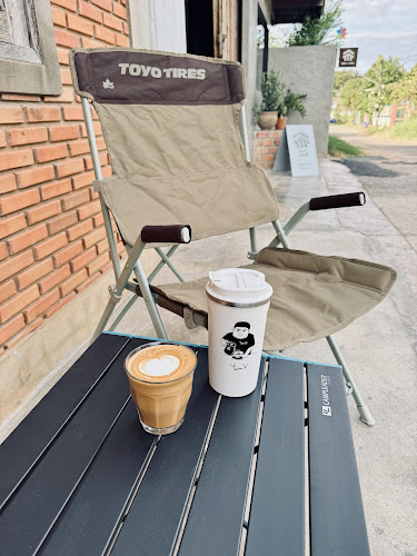 Mighty Coffee Ubon , ไมตรี คอฟฟี่