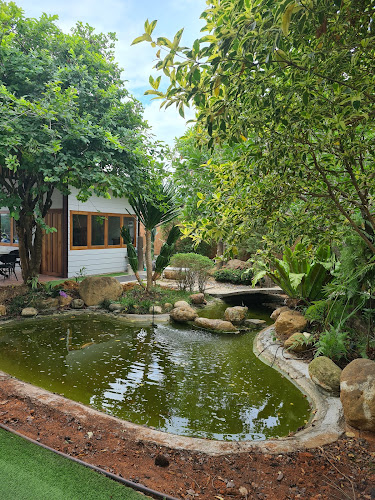 Nutt - Phob coffee and more - การบริการอาหารและที่พัก