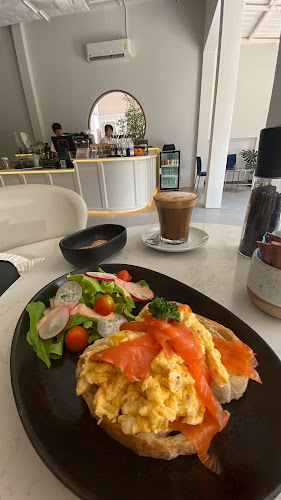 Comentarii opinii despre Café Delishh | Surin Beach