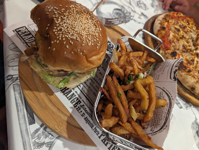 52 162/51-52 ภก.4055 ตำบลป่าตอง อำเภอกะทู้ ภูเก็ต 83150