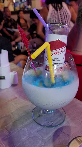 M's Mojito - การบริการอาหารและที่พัก