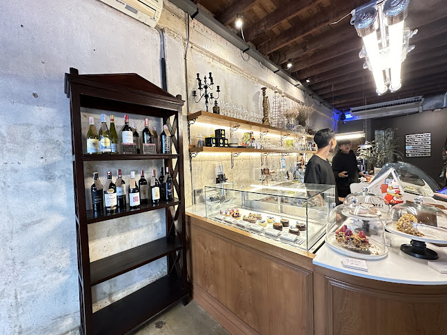 Pewter Tag - การบริการอาหารและที่พัก