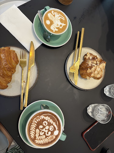 Opinii despre Street Cafe : Espresso bar în Mueang - การบริการอาหารและที่พัก