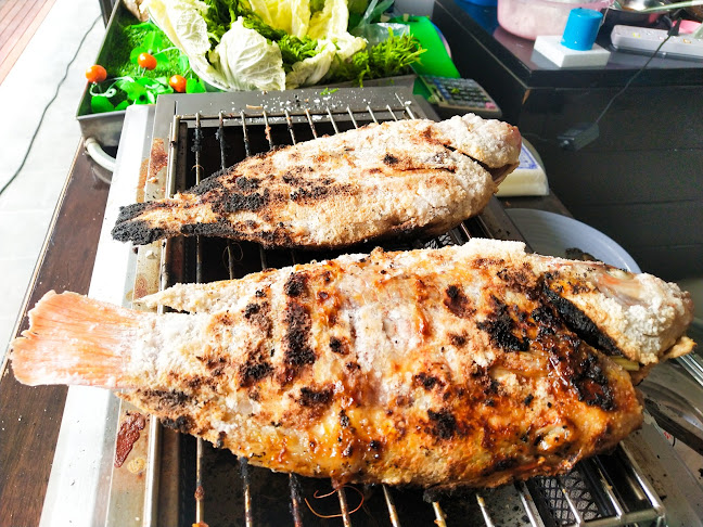 Comentarii opinii despre หอยใต้ไทร ซีฟู้ด Hoitaisai Seafood