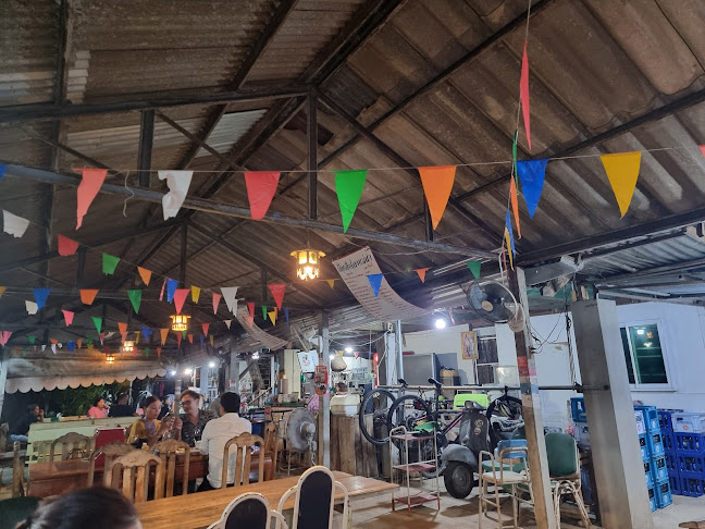 ร้านอาหารเฟื่องฟ้าปลาแม่น้ำ - อำเภอเมืองสุโขทัย