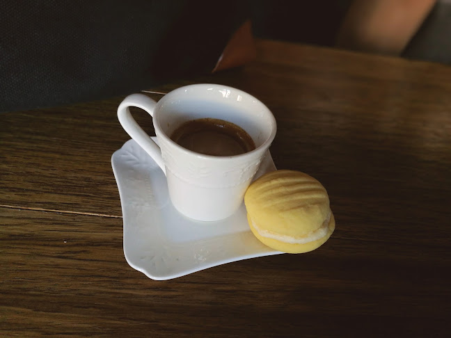 บ้านเฉลียง Bann Chaliang - การบริการอาหารและที่พัก