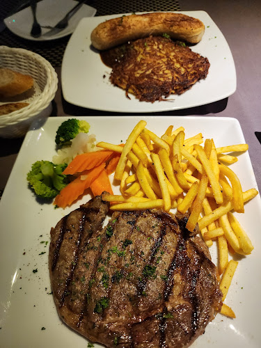 The Bistro 219/69 Soi Yamato 13/1, ถ. พัทยาสายสอง เมืองพัทยา อำเภอบางละมุง ชลบุรี 20150