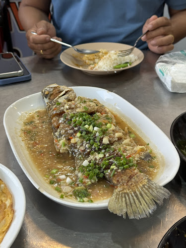 两合发饭店 - การบริการอาหารและที่พัก