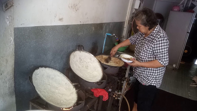 ข้าวตัง อร่อยริมน้ำ