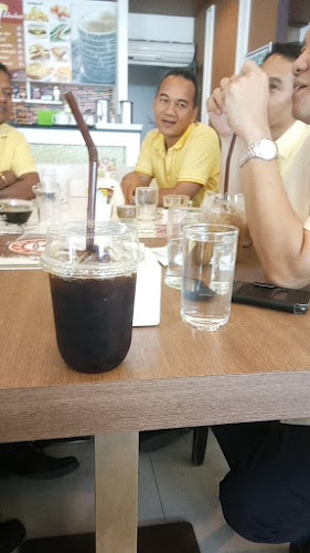 Opinii despre บ้านสวนคาเฟ่ แอนด์ เรสเตอรองส์ în อำเภอหาดใหญ่ - การบริการอาหารและที่พัก