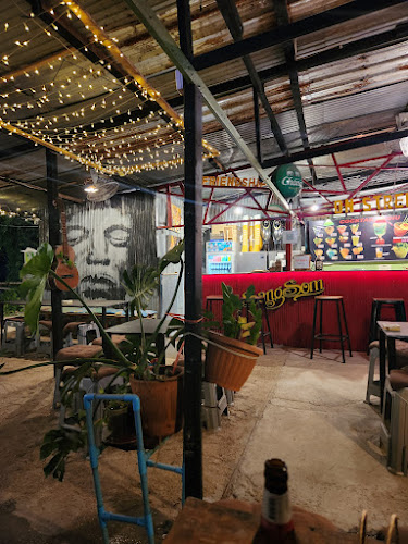 On Street Bar - อำเภอเกาะสมุย