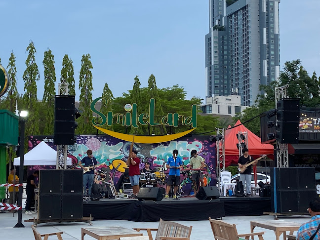 Comentarii opinii despre สไมล์แลนด์ พัทยา สตรีทฟู้ด มาร์เก็ต