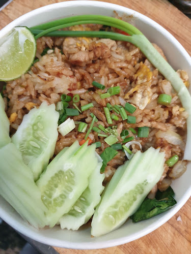 Opinii despre กะเพราข้าวมัน în อำเภอบางละมุง - การบริการอาหารและที่พัก