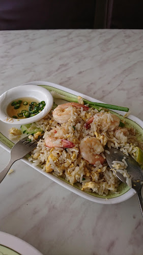 เล้งกี่ - การบริการอาหารและที่พัก