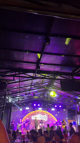 ร้านอาหารมากันใหญ่