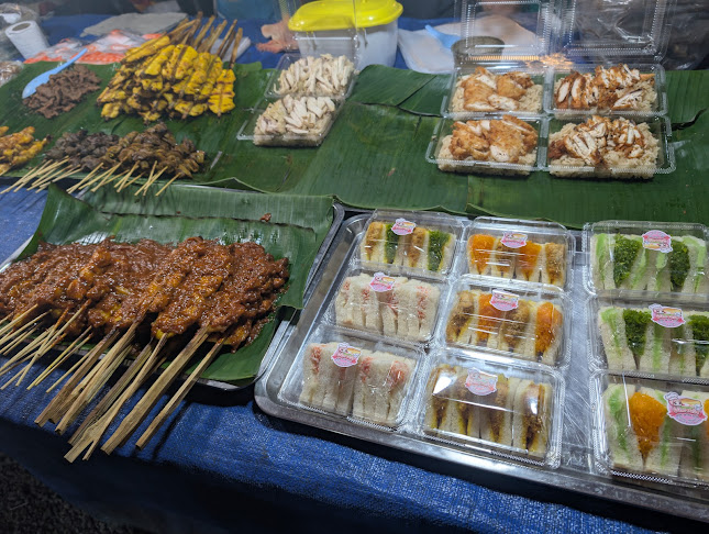 Opinii despre Kamala Market în อำเภอกะทู้ - การบริการอาหารและที่พัก