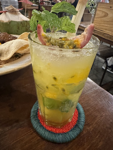 Comentarii opinii despre Naughty Nuri's Phuket