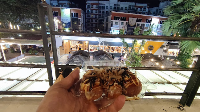 ตลาดต้นตาล - การบริการอาหารและที่พัก