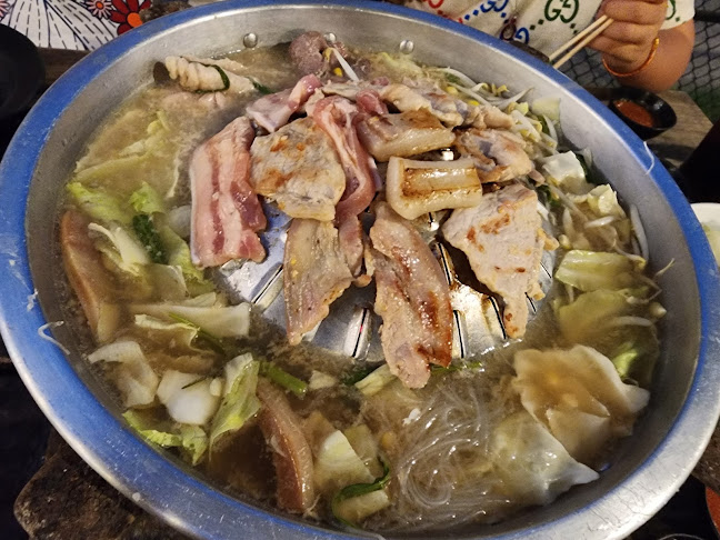 เติบ หมูกระทะ