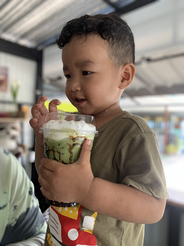 Rakun cha ใสยวน - การบริการอาหารและที่พัก