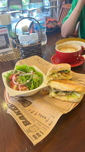 Freezy Cow - การบริการอาหารและที่พัก