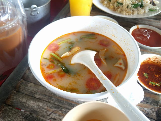 924 ซอย8 ตำบล คอหงส์ อำเภอหาดใหญ่ สงขลา 90110